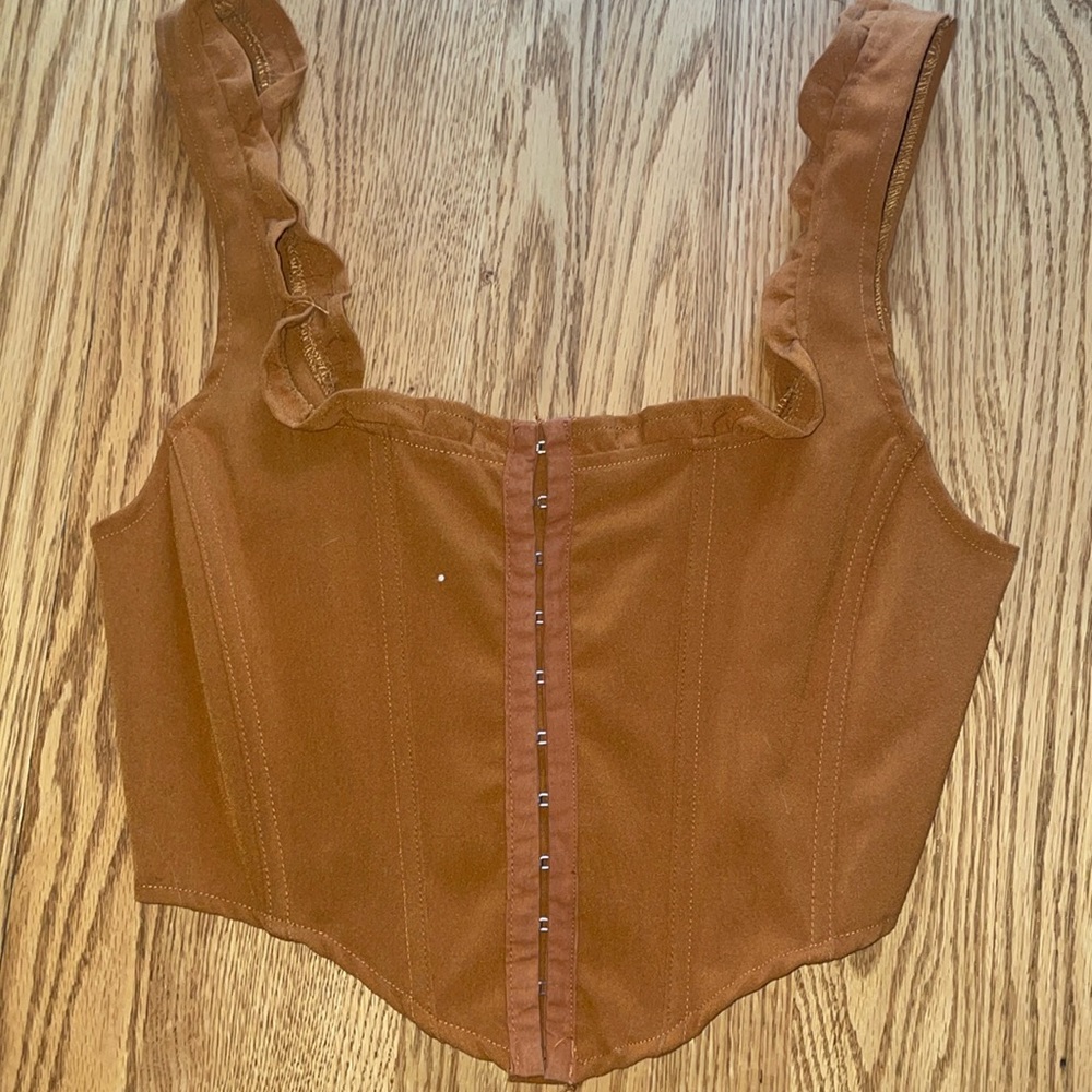 Forever 21 clasp Vest